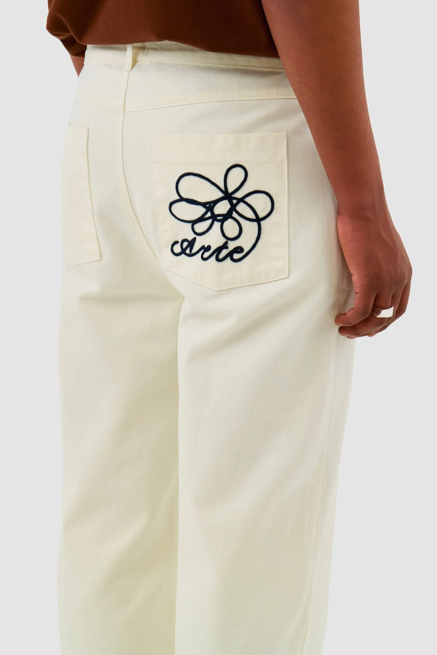 Embroidery Pocket Pants - Cream