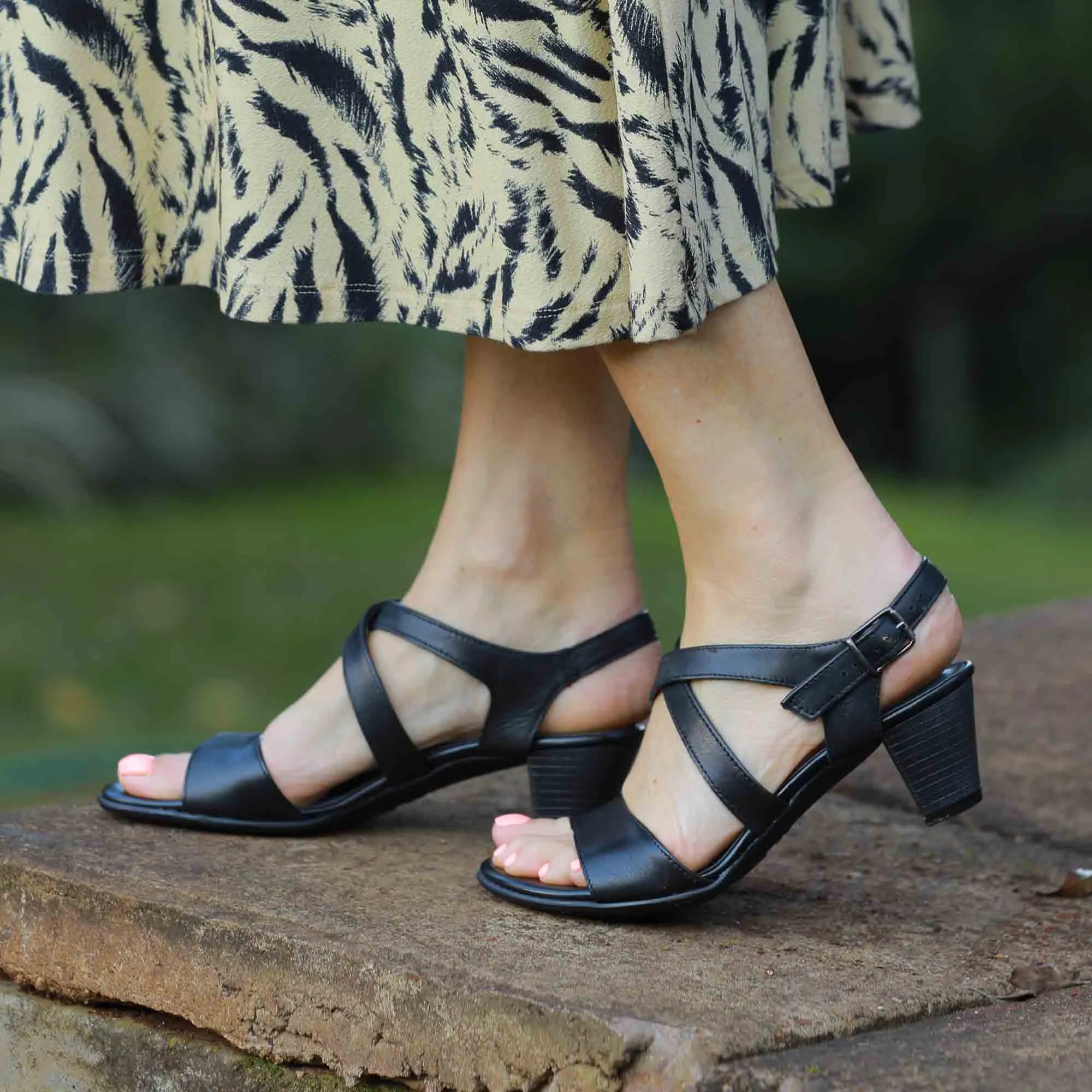 Mid Heel Sandal in Black - 12553