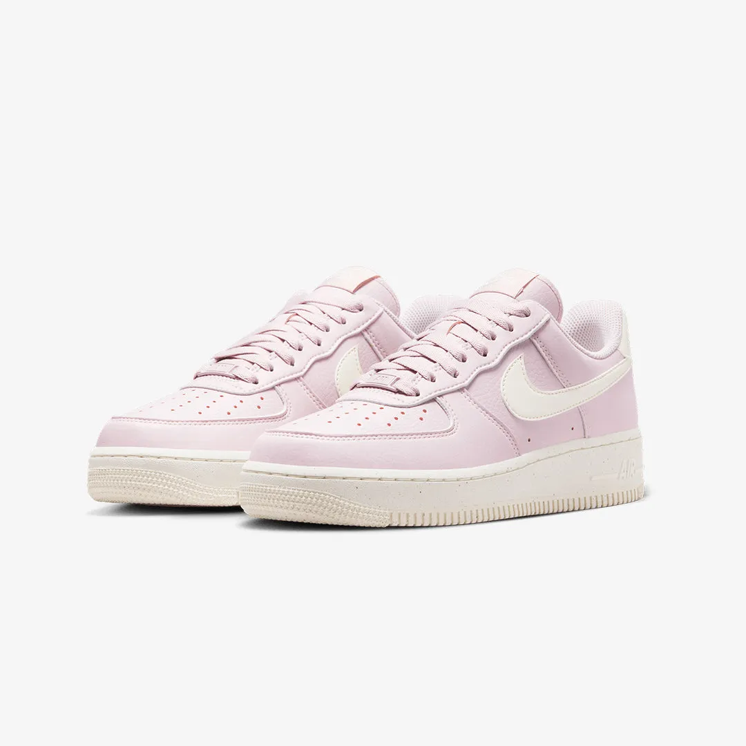 WMN'S AIR FORCE 1 '07 'PLATINUM VIOLET/SAIL-COCONUT MILK-VOLT'